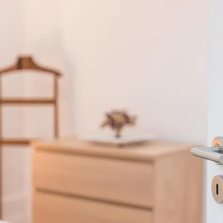 Guestready - Soft Linen Balcony Apartment *